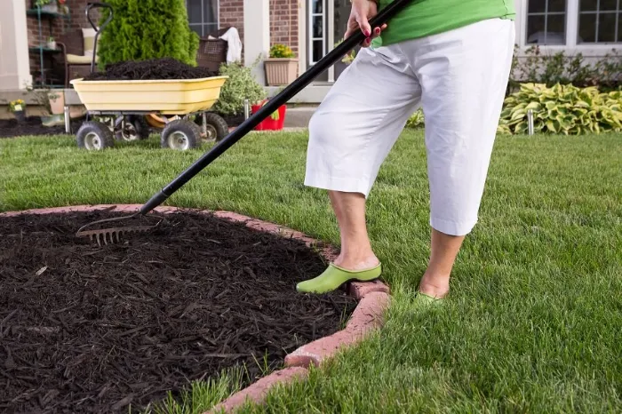 How long does mulch last in Tracy, CA